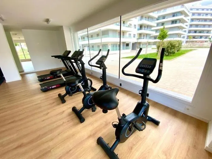 Apartment Newly Built 3 Bdrm Modern Apt W Gym, Pool, & Views Marbella