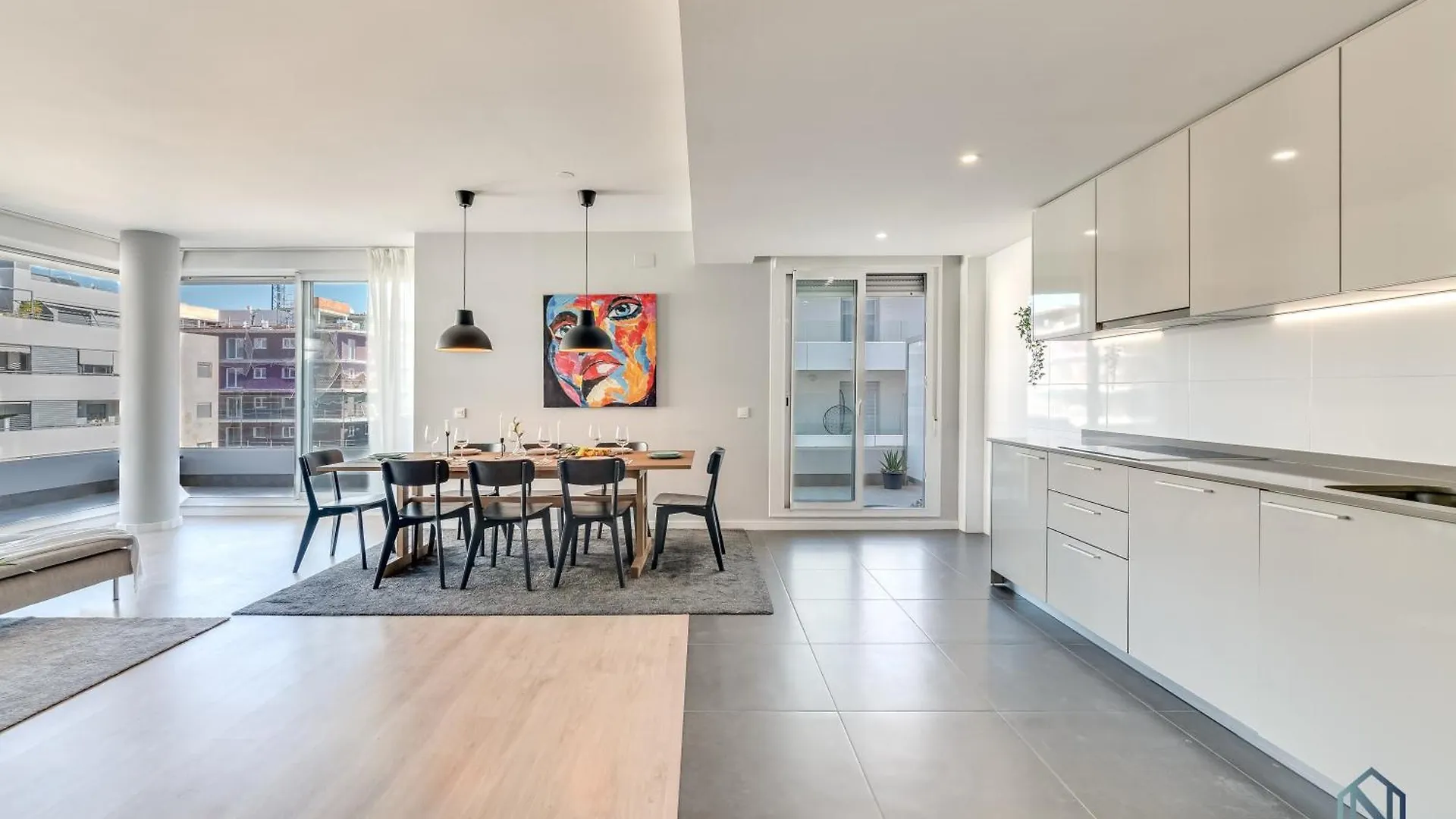 Newly Built 3 Bdrm Modern Apt W Gym, Pool, & Views Marbella Apartment